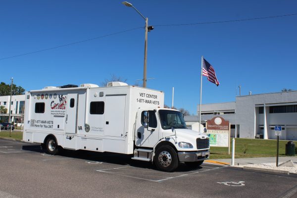 VET CENTER TRUCK